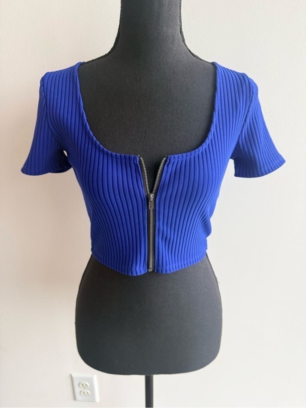 Royal Blue Ribbed Zip-Front Crop Top